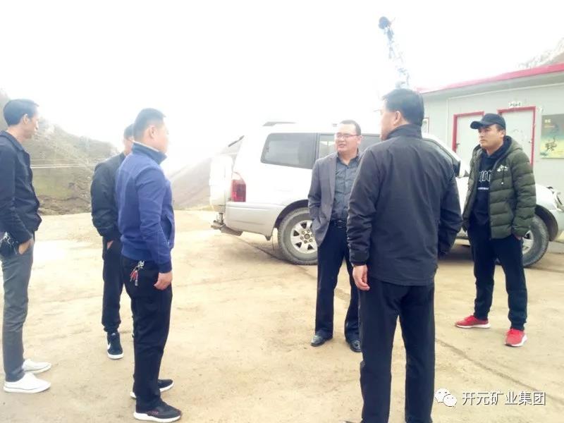 科學發(fā)展 統(tǒng)籌兼顧 穩(wěn)步生產(chǎn)│州、縣國土資源局領導赴興海銅鑫進行年檢